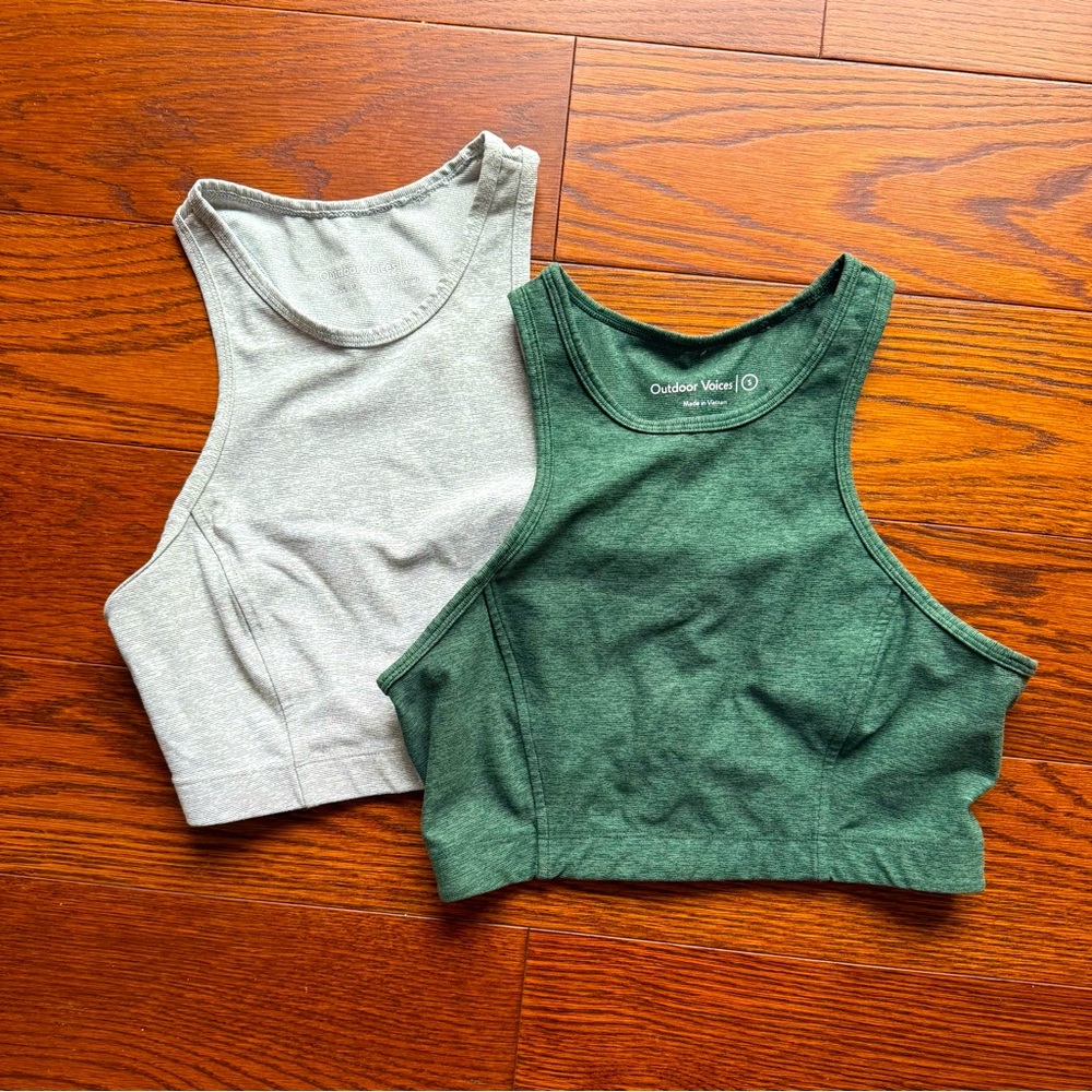 2-Pack: Outdoor Voices Athena Crop Tops - Gray & Green in Textured Compression